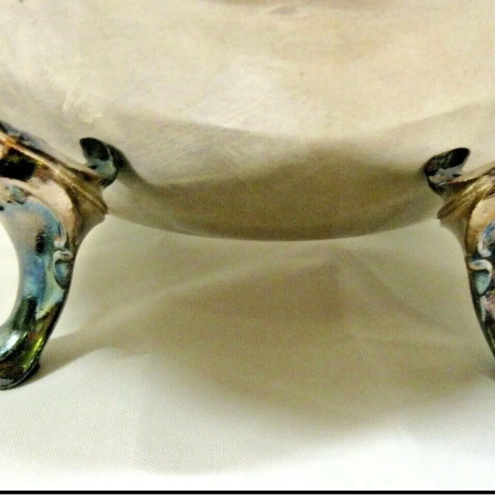 Antique Oneida Silverplate Water Pitcher w/ Ice Lip 4 Legs 8